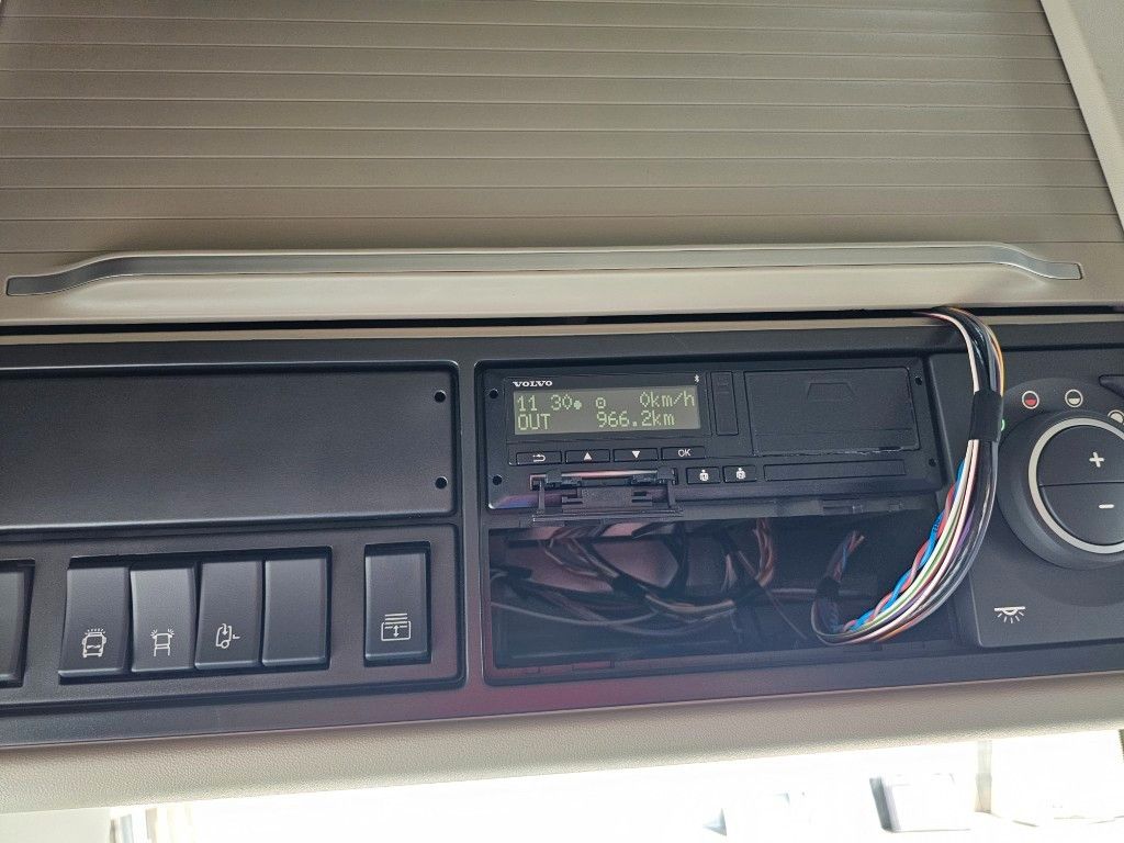 Fahrzeugabbildung Volvo Volvo 460 neues Modell, full Option, 2 Kreis Hyd