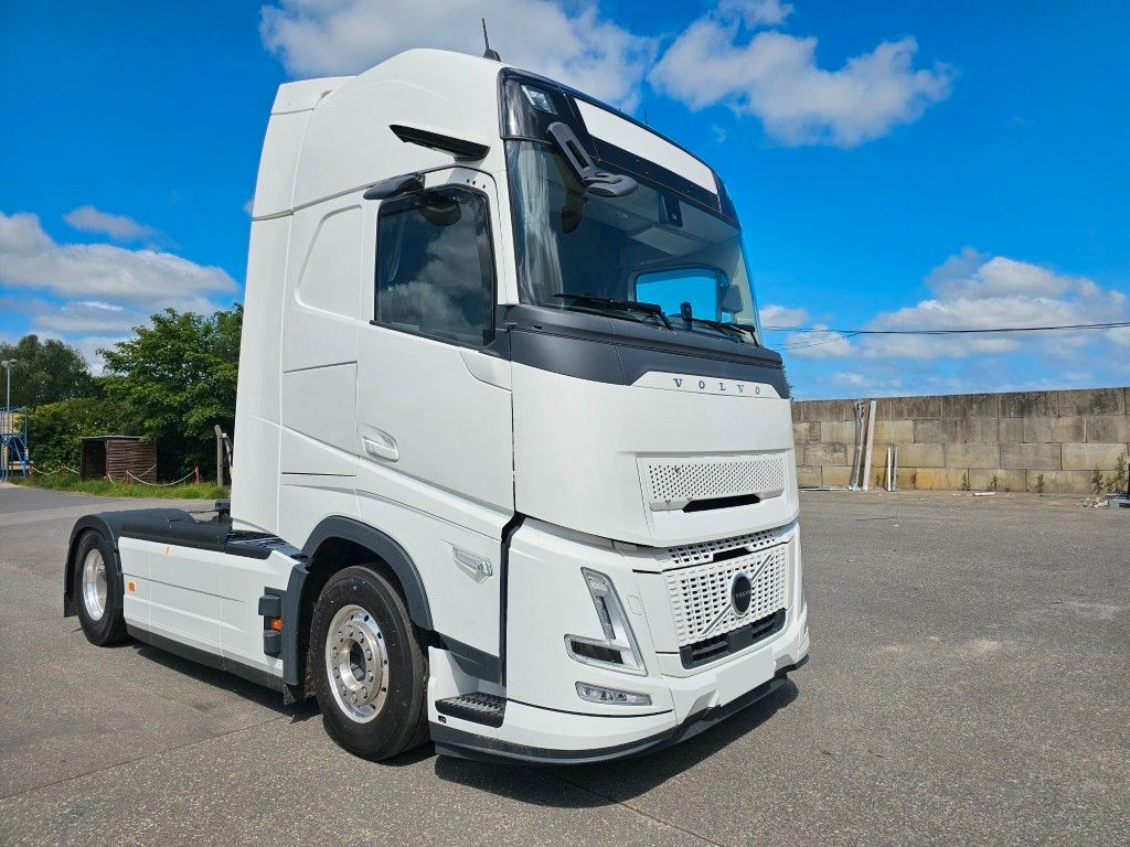 Fahrzeugabbildung Volvo Volvo 460 neues Modell, full Option, 2 Kreis Hyd