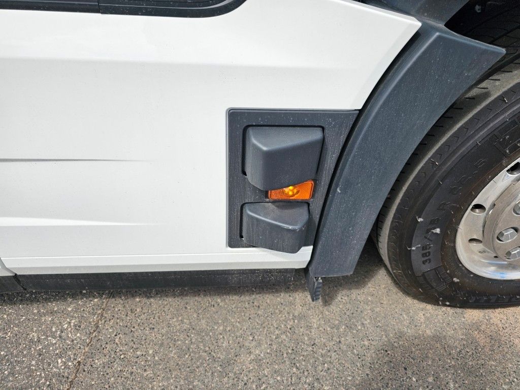 Fahrzeugabbildung Volvo Volvo 460 neues Modell, full Option, 2 Kreis Hyd