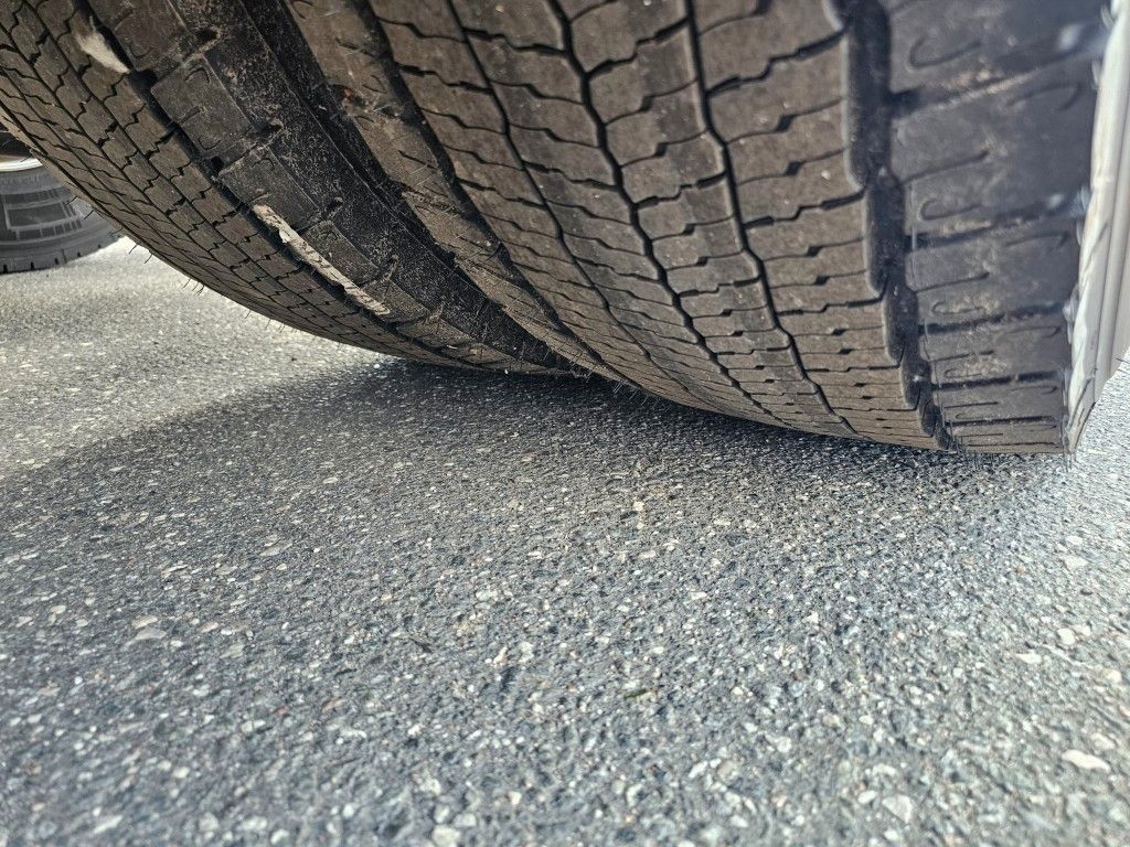 Fahrzeugabbildung Volvo Volvo 460 neues Modell, full Option, 2 Kreis Hyd