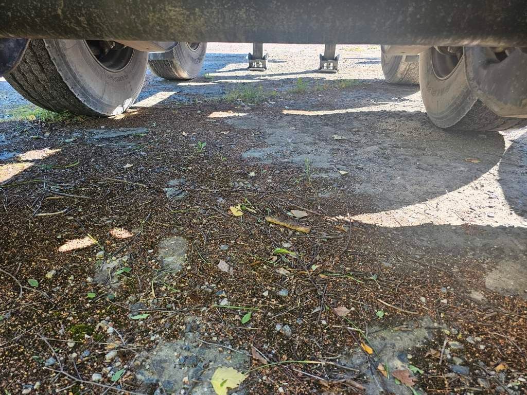 Fahrzeugabbildung Fliegl Kippchassis, Lift, SAF Scheibe