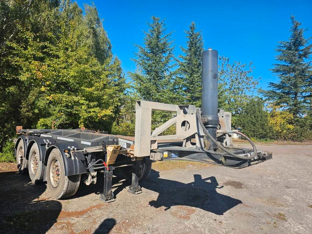 Fahrzeugabbildung Fliegl Kippchassis, Lift, SAF Scheibe