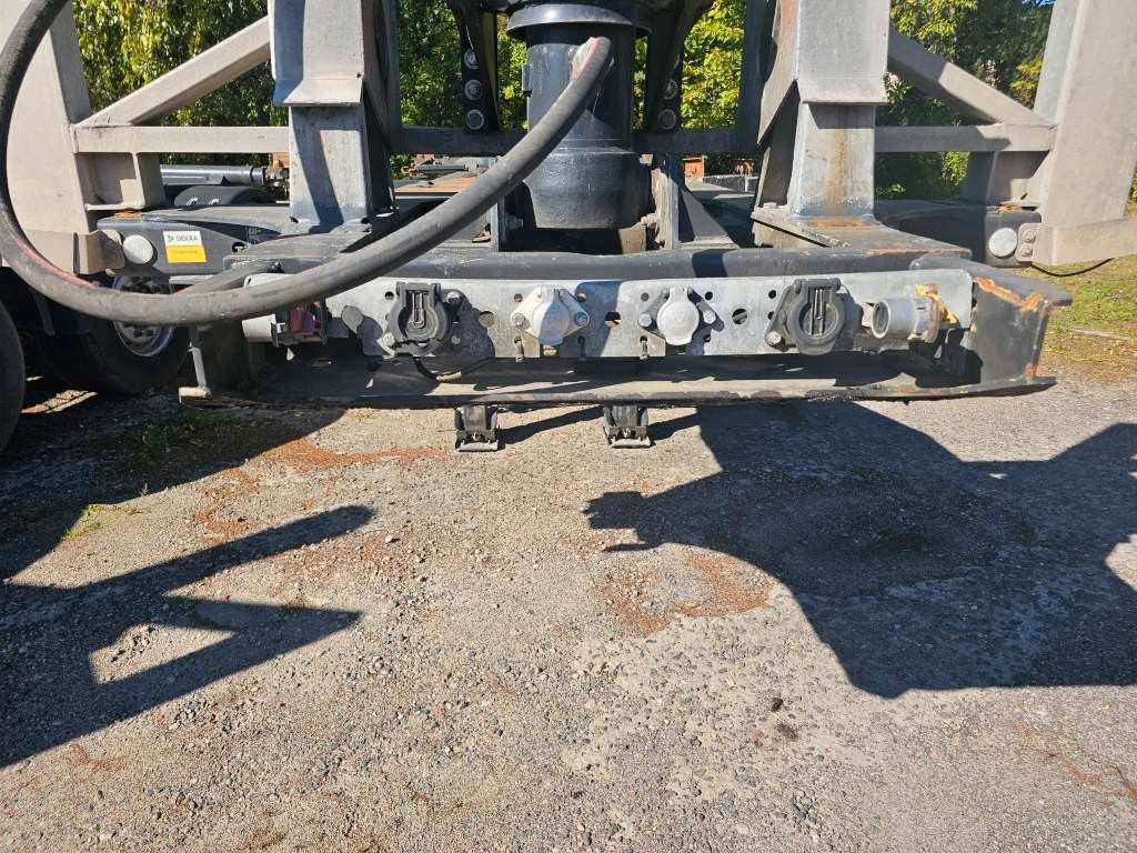 Fahrzeugabbildung Fliegl Kippchassis, Lift, SAF Scheibe