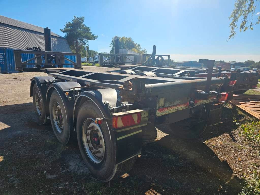 Fahrzeugabbildung Fliegl Kippchassis, Lift, SAF Scheibe