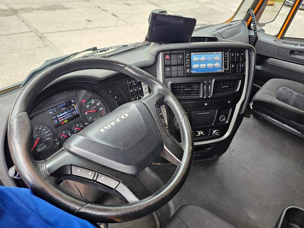 Fahrzeugabbildung Iveco 460 Stralis Hi Way, Retarder, durchrepariert,CNG