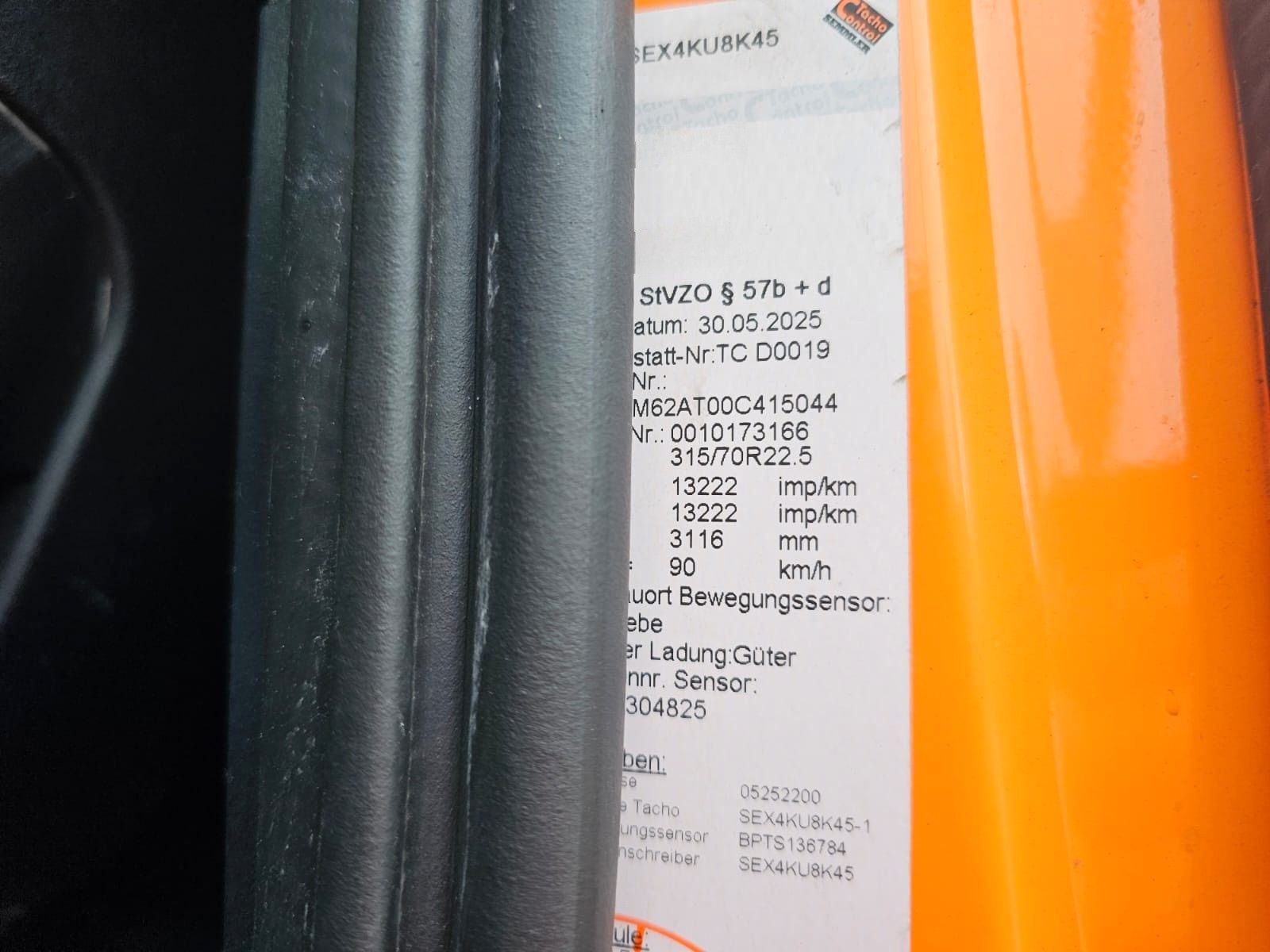 Fahrzeugabbildung Iveco 460 Hi Way, Retarder, Abstandstempomat