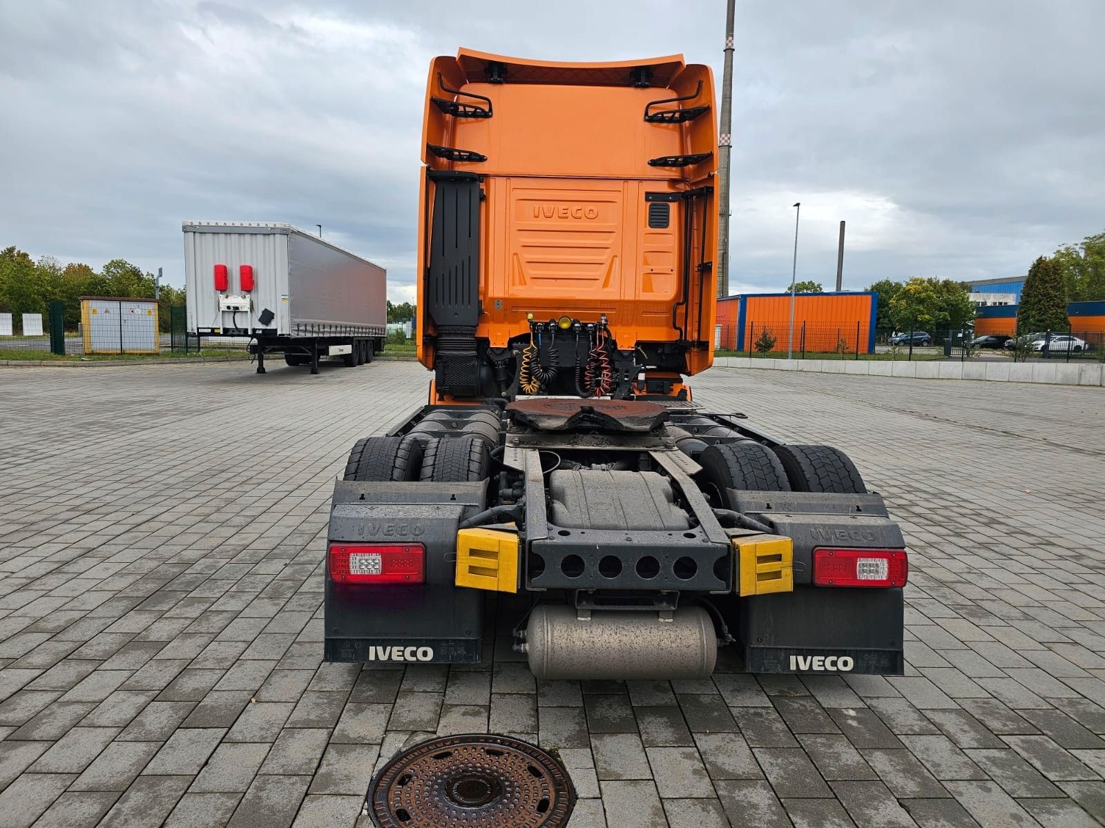 Fahrzeugabbildung Iveco 460 Hi Way, Retarder, Abstandstempomat