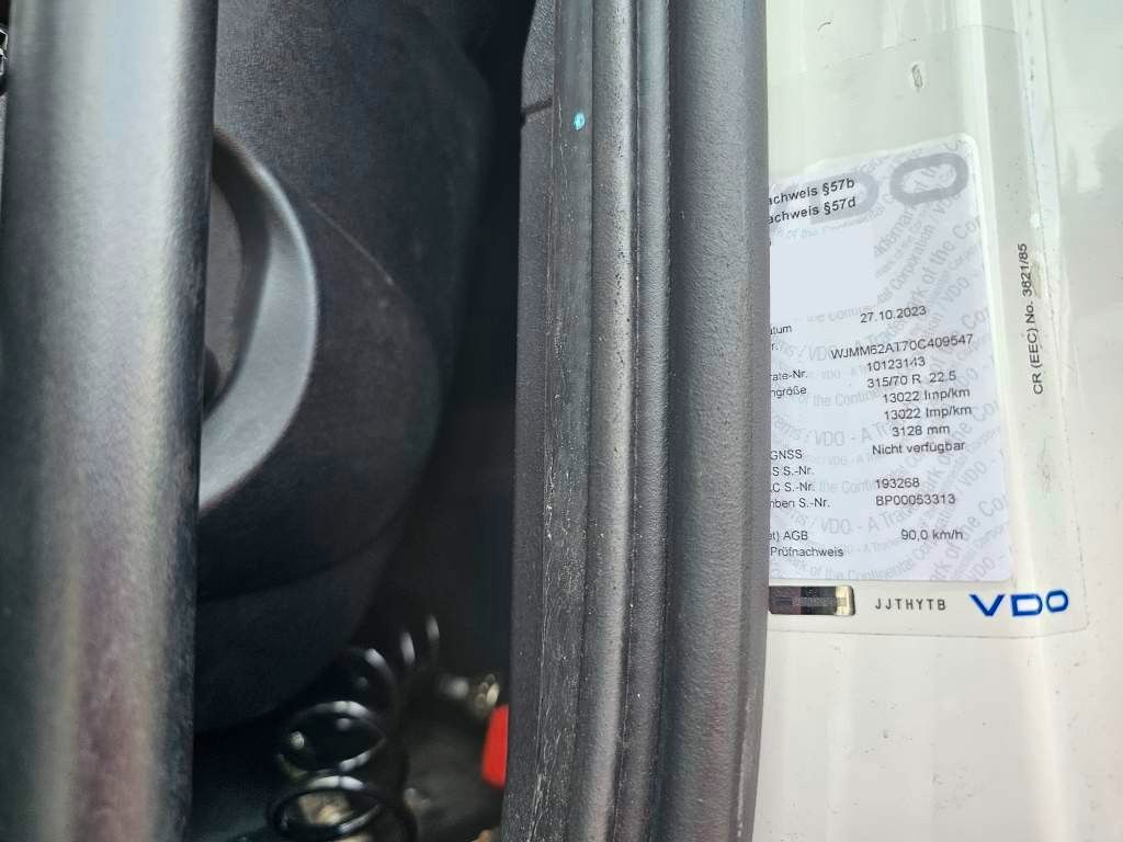 Fahrzeugabbildung Iveco 460 Hi Way, Retarder, Reifendruckkontrolle