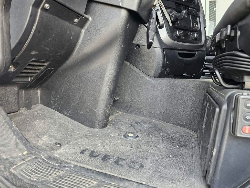 Fahrzeugabbildung Iveco 460 Hi Way, Retarder, Reifendruckkontrolle