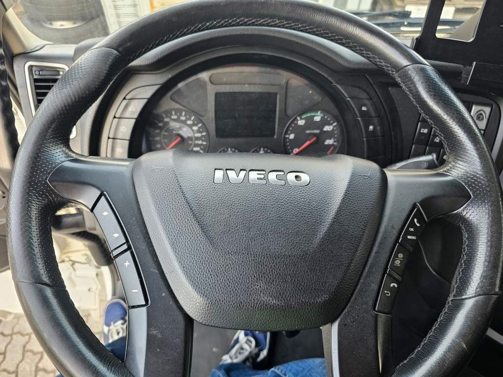 Fahrzeugabbildung Iveco 460 Hi Way, Retarder, Reifendruckkontrolle