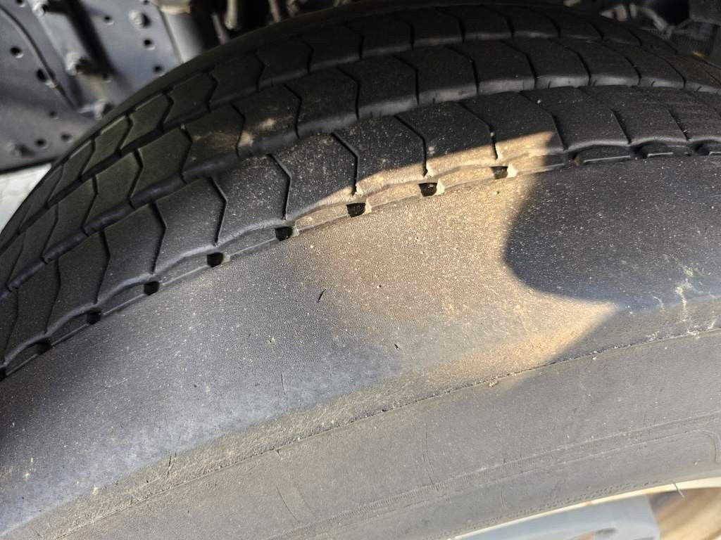 Fahrzeugabbildung Iveco 460 Hi Way, Retarder, Reifendruckkontrolle