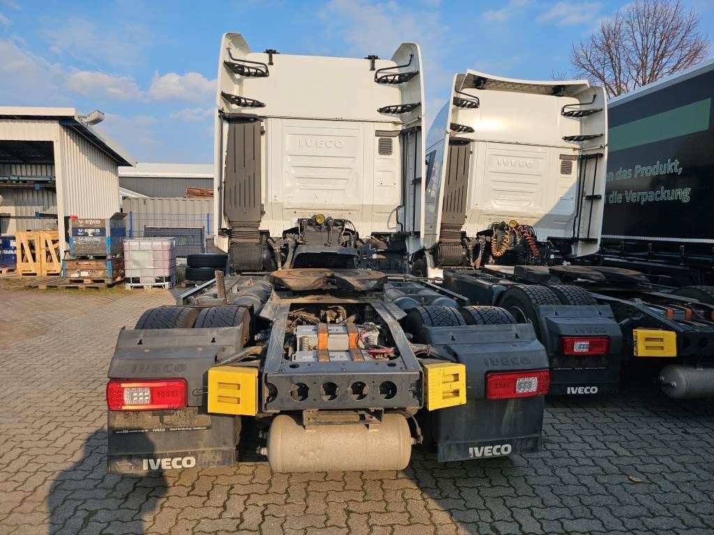 Fahrzeugabbildung Iveco 460 Hi Way, Retarder, Reifendruckkontrolle