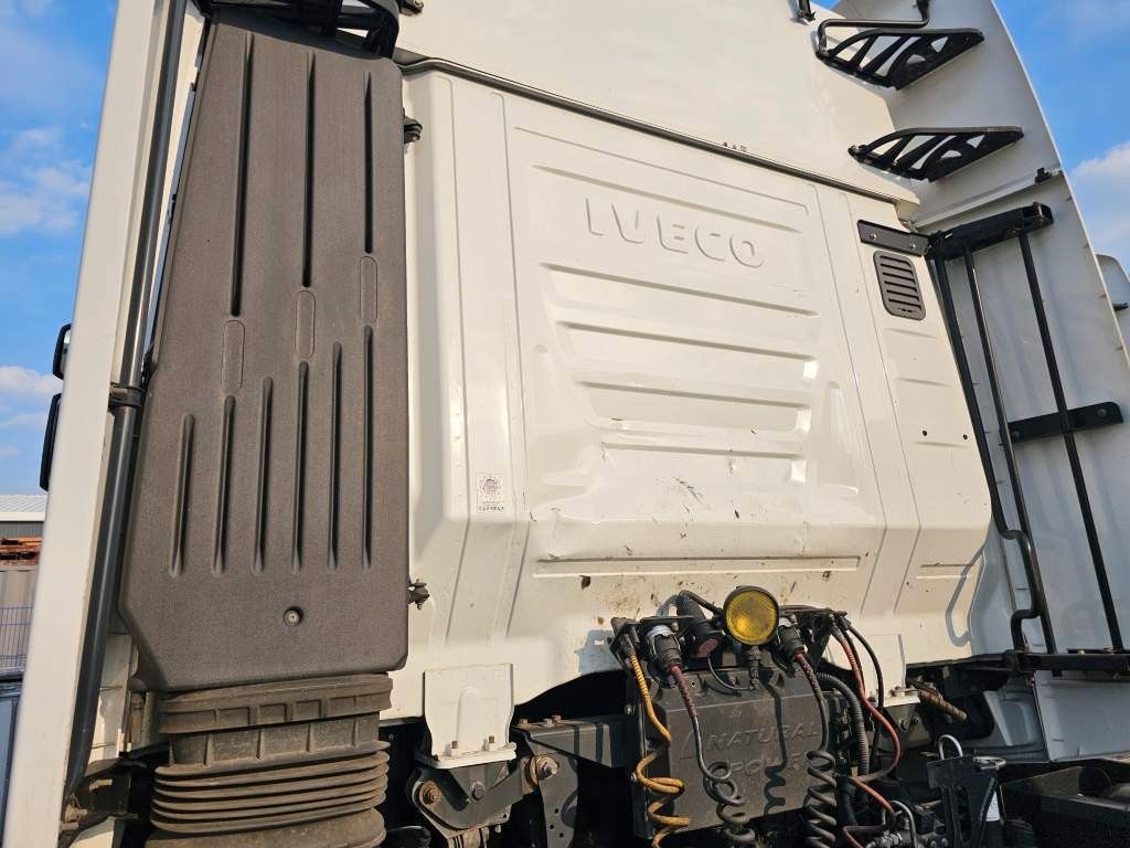 Fahrzeugabbildung Iveco 460 Hi Way, Retarder, Reifendruckkontrolle