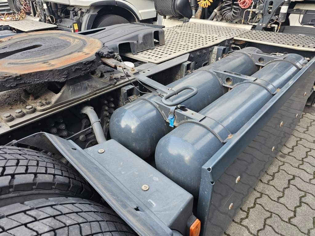 Fahrzeugabbildung Iveco 460 Hi Way, Retarder, Reifendruckkontrolle