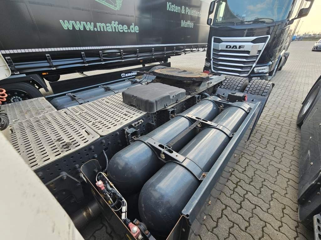 Fahrzeugabbildung Iveco 460 Hi Way, Retarder, Reifendruckkontrolle