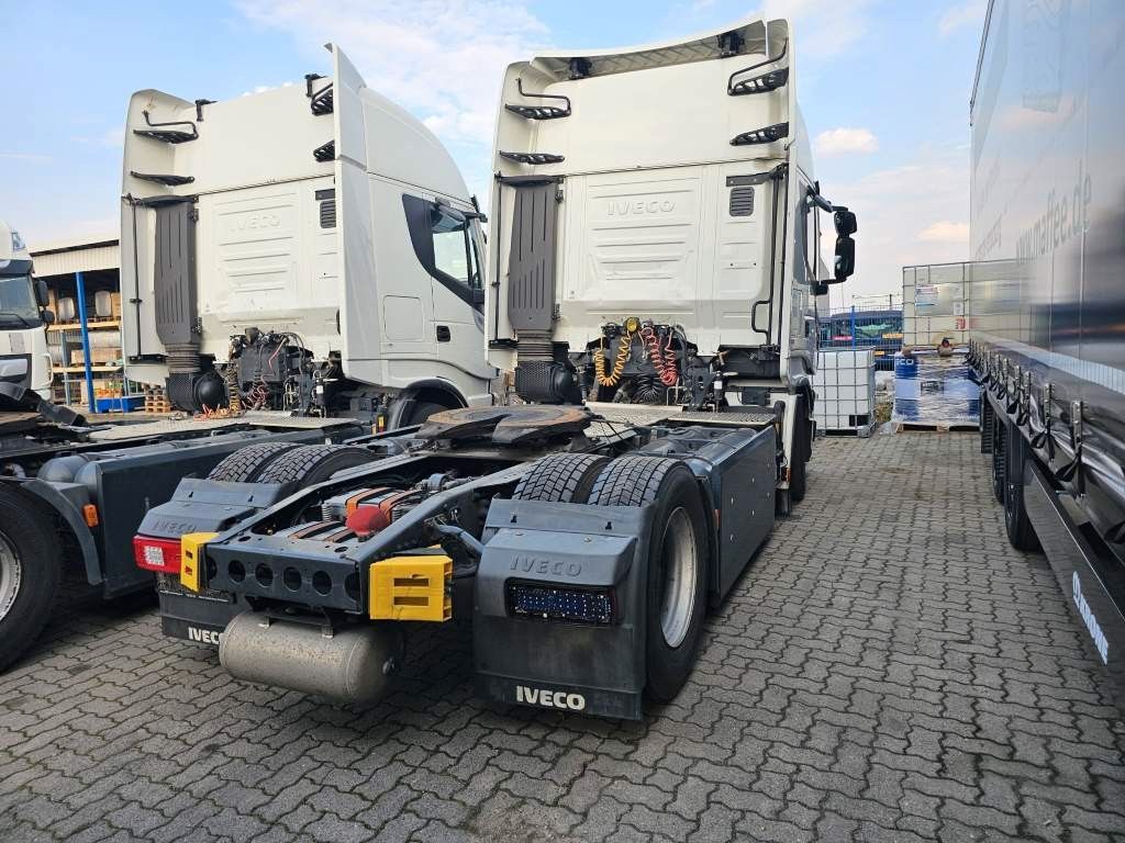 Fahrzeugabbildung Iveco 460 Hi Way, Retarder, Reifendruckkontrolle