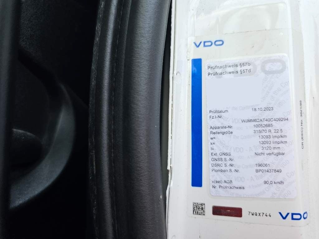 Fahrzeugabbildung Iveco 460 Hi Way, Retarder, Reifendruckkontrolle