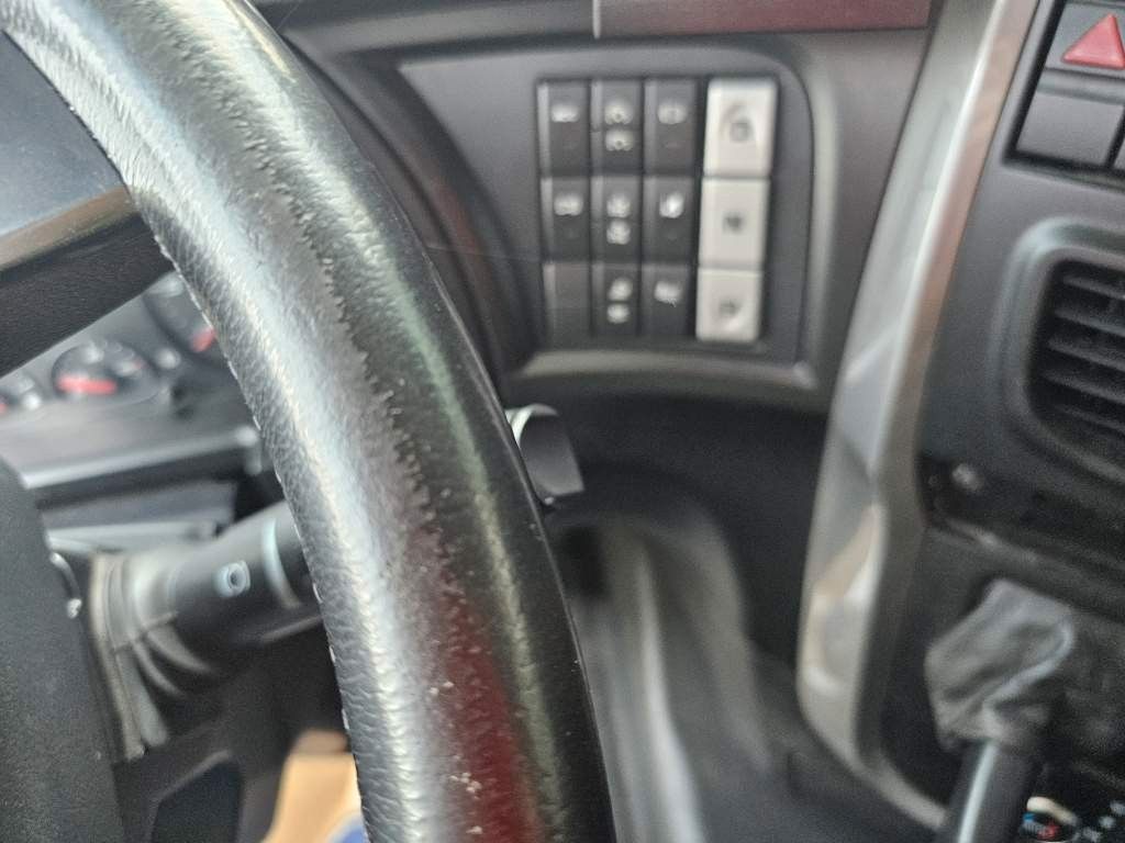 Fahrzeugabbildung Iveco 460 Hi Way, Retarder, Reifendruckkontrolle