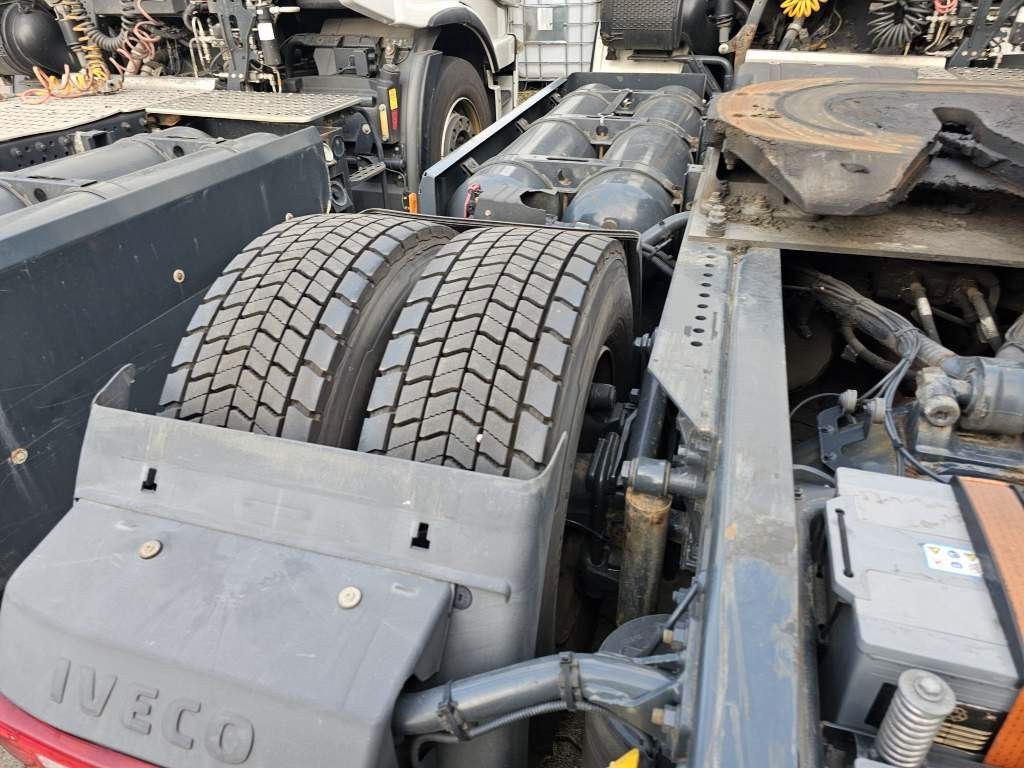 Fahrzeugabbildung Iveco 460 Hi Way, Retarder, Reifendruckkontrolle