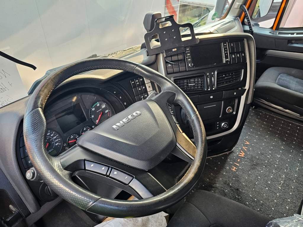 Fahrzeugabbildung Iveco 460 Hi Way, Retarder, Standklima