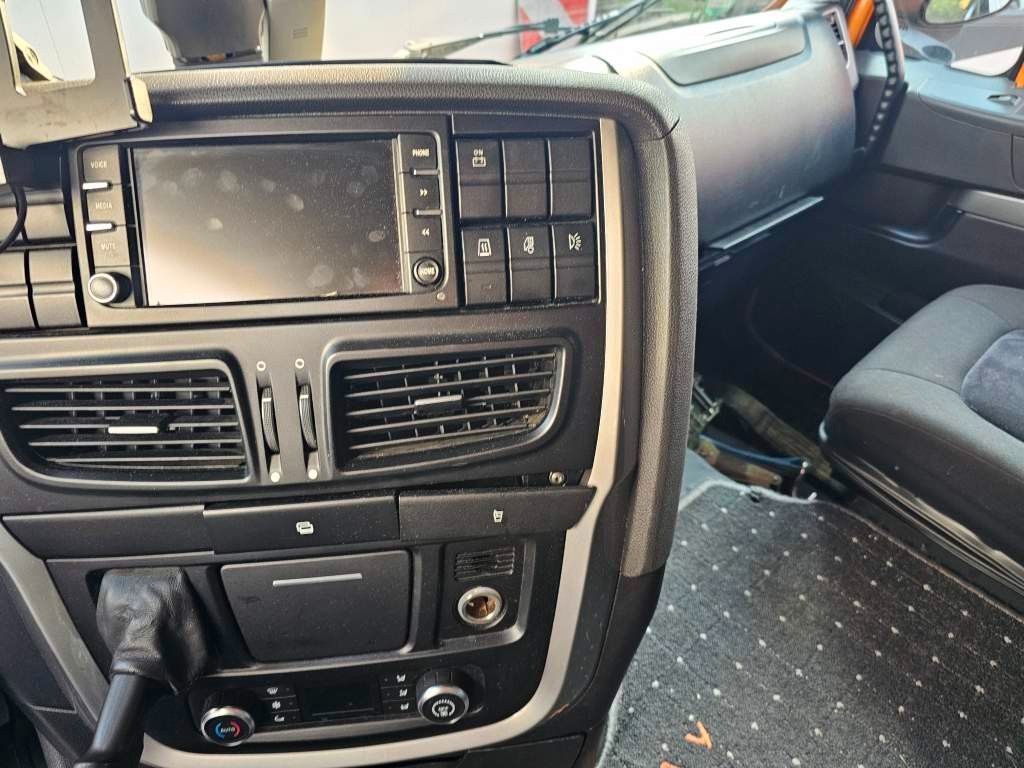 Fahrzeugabbildung Iveco 460 Hi Way, Retarder, Standklima