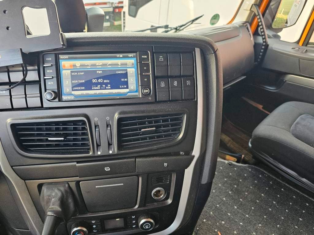 Fahrzeugabbildung Iveco 460 Hi Way, Retarder, Standklima