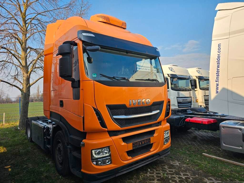 Fahrzeugabbildung Iveco 460 Hi Way, Retarder, Standklima