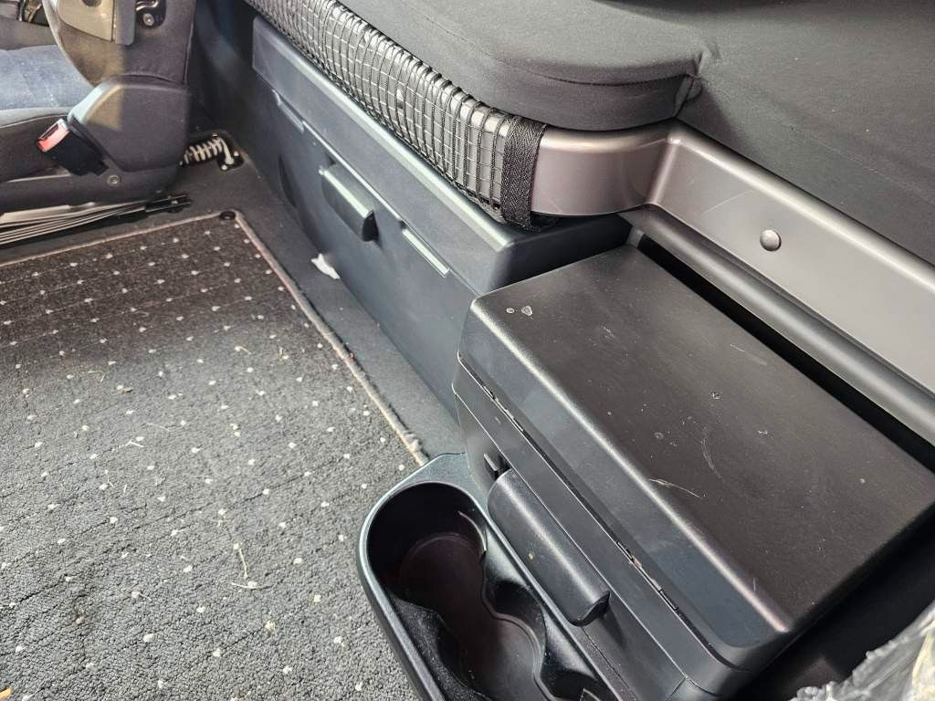 Fahrzeugabbildung Iveco 460 Hi Way, Retarder, Standklima