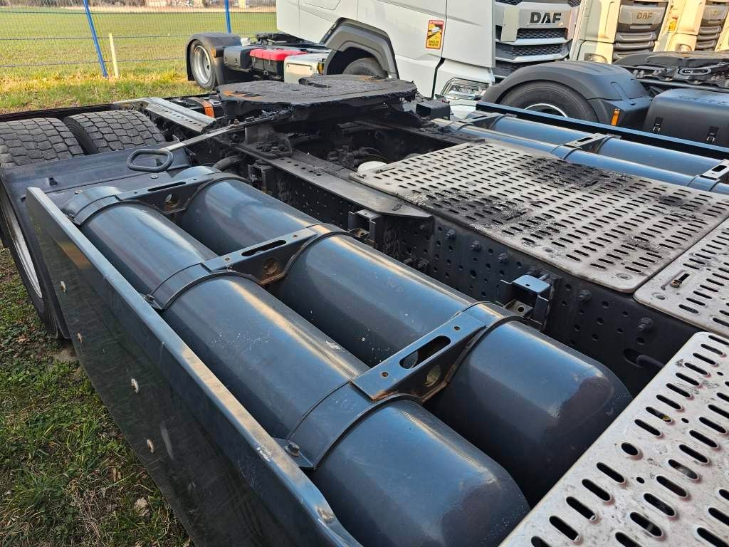 Fahrzeugabbildung Iveco 460 Hi Way, Retarder, Standklima