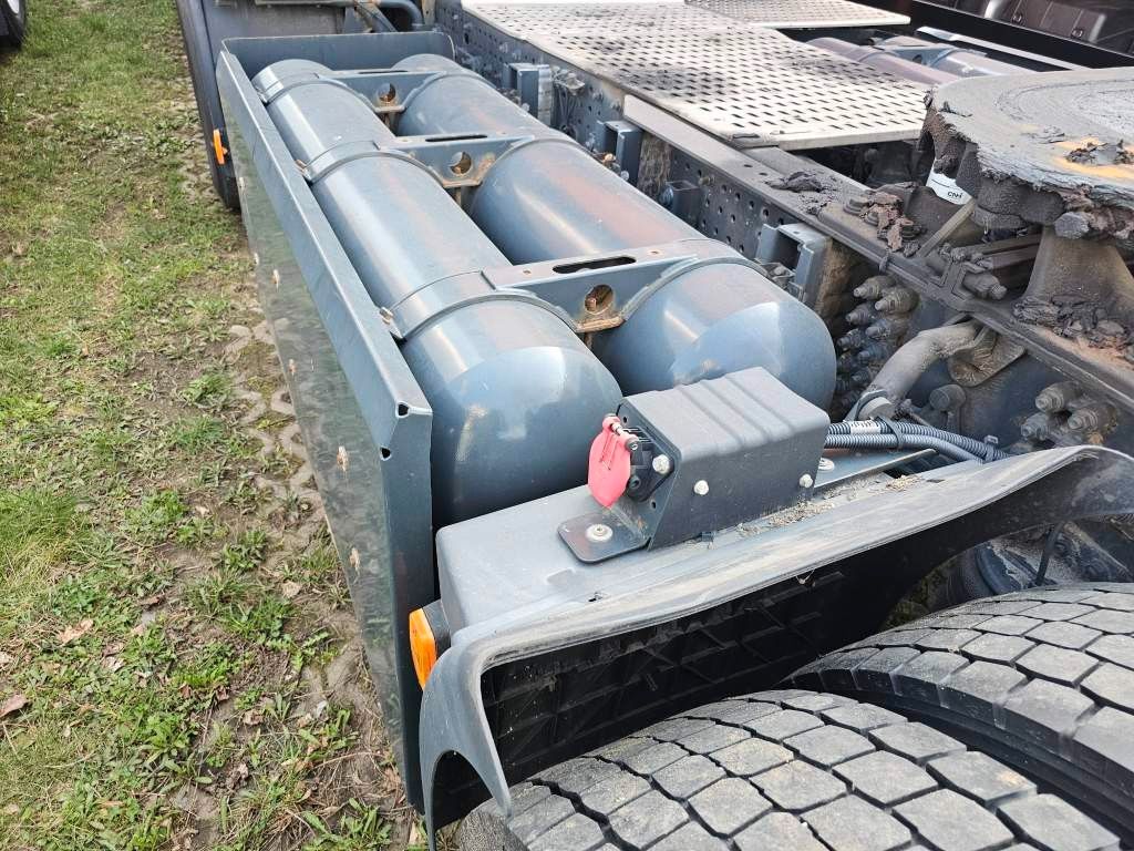 Fahrzeugabbildung Iveco 460 Hi Way, Retarder, Standklima