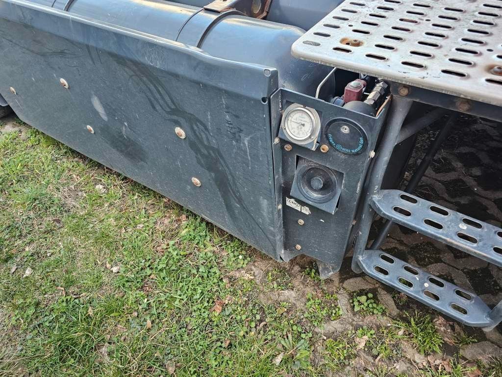 Fahrzeugabbildung Iveco 460 Hi Way, Retarder, Standklima