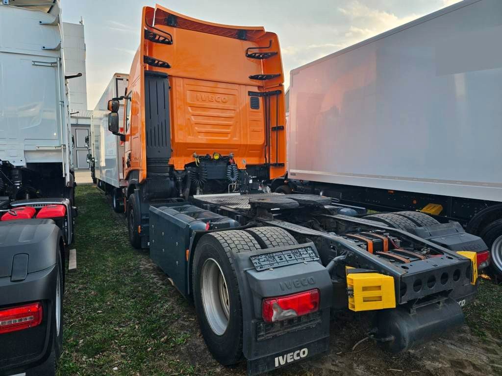 Fahrzeugabbildung Iveco 460 Hi Way, Retarder, Standklima