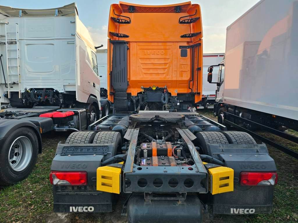 Fahrzeugabbildung Iveco 460 Hi Way, Retarder, Standklima