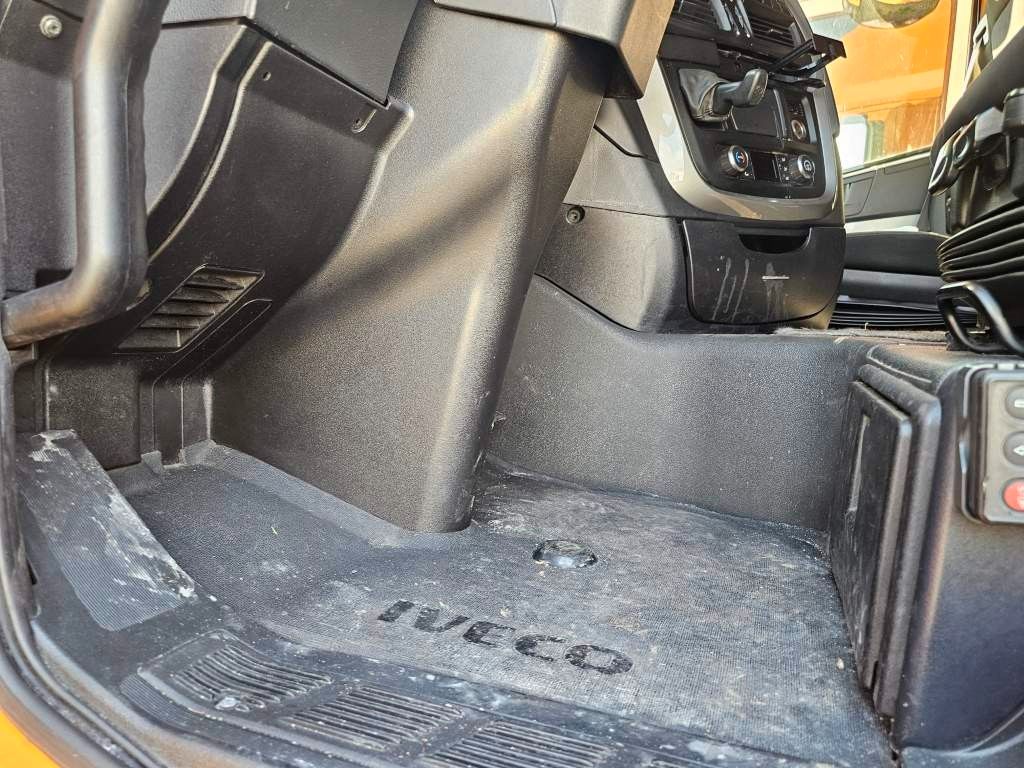 Fahrzeugabbildung Iveco 460 Hi Way, Retarder, Abstandstempomat, Kühlfach