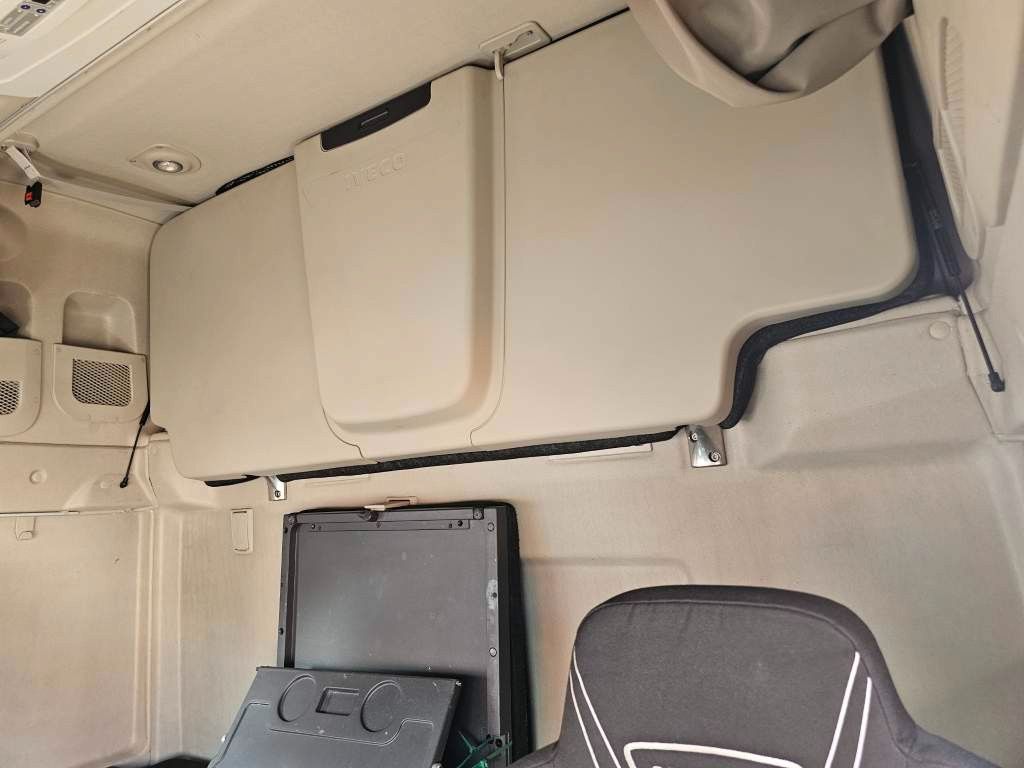 Fahrzeugabbildung Iveco 460 Hi Way, Retarder, Abstandstempomat, Kühlfach