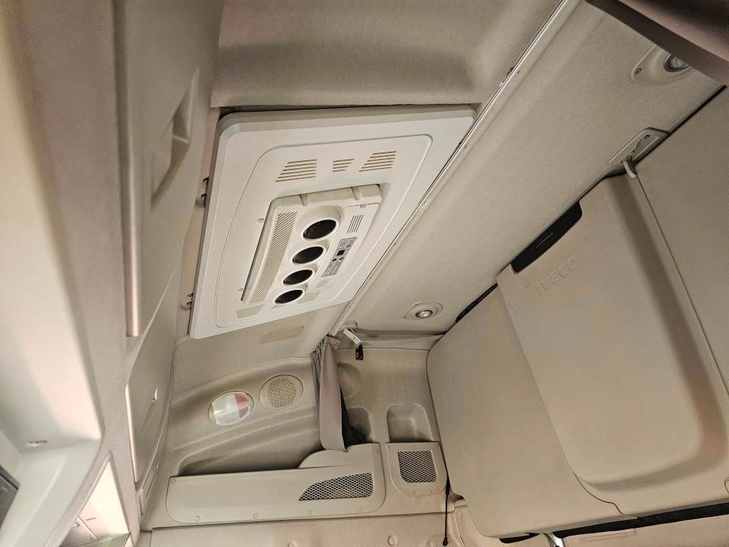 Fahrzeugabbildung Iveco 460 Hi Way, Retarder, Abstandstempomat, Kühlfach