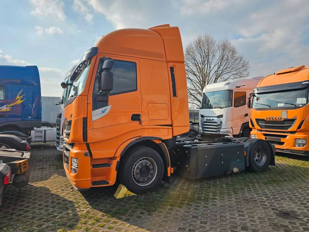 Fahrzeugabbildung Iveco 460 Hi Way, Retarder, Abstandstempomat, Kühlfach