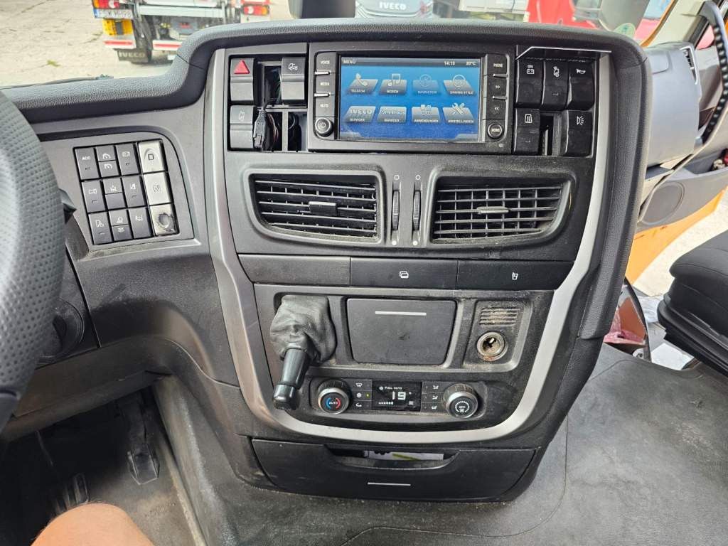 Fahrzeugabbildung Iveco 460,Retrader,Standklima, voll durchrep., CNG