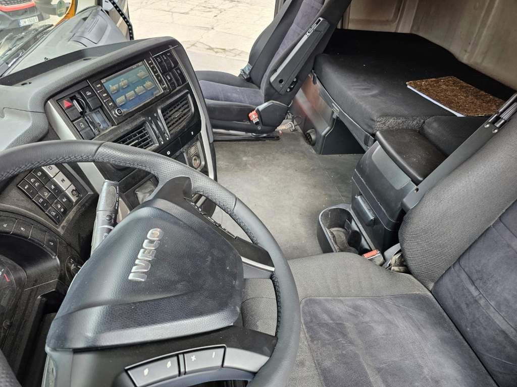 Fahrzeugabbildung Iveco 460,Retrader,Standklima, voll durchrep., CNG