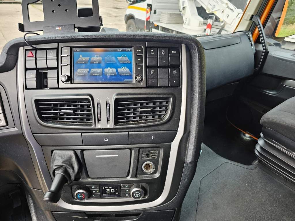 Fahrzeugabbildung Iveco 460, Hi-Line.Retrader,voll durchrepariert