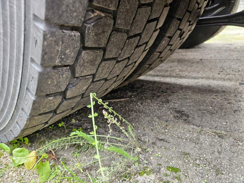 Fahrzeugabbildung Iveco 460, Hi-Line.Retrader,voll durchrepariert