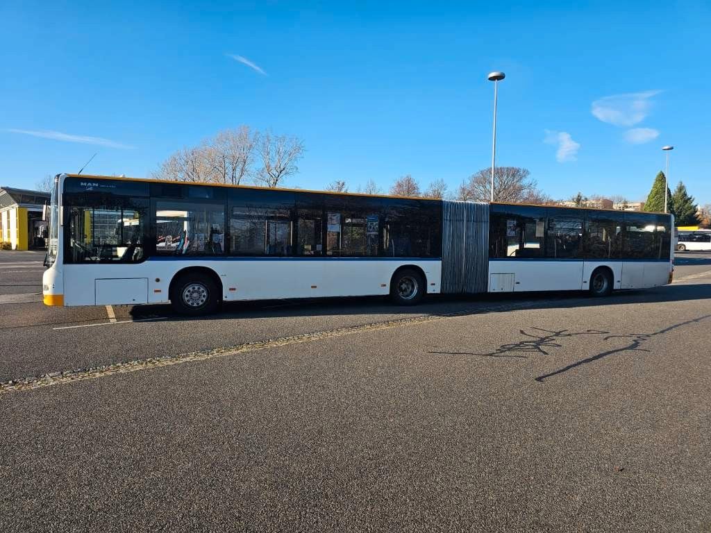 Fahrzeugabbildung MAN Lions City Gelenkbus, Retarder, TÜV 08/2026