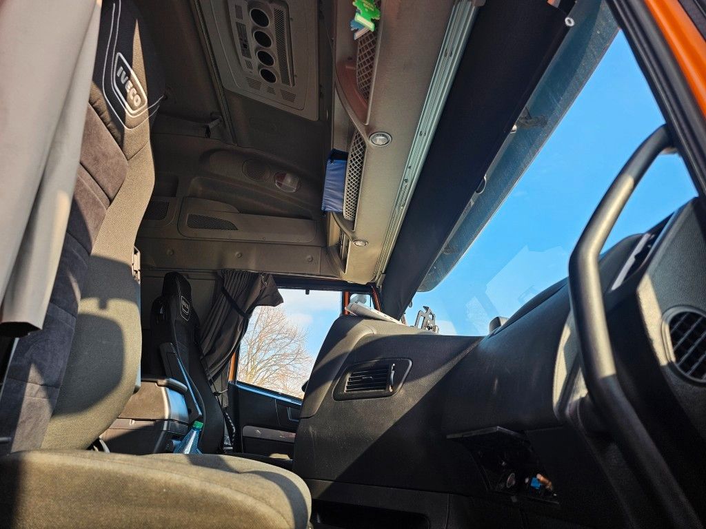 Fahrzeugabbildung Iveco 460 Hi Way, Standklima, Retarder, Euro 6
