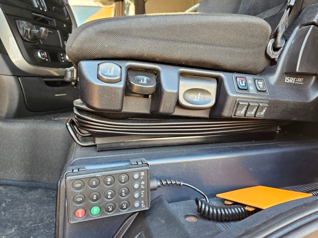 Fahrzeugabbildung Iveco 460 Hi Way, Standklima, Retarder, Euro 6