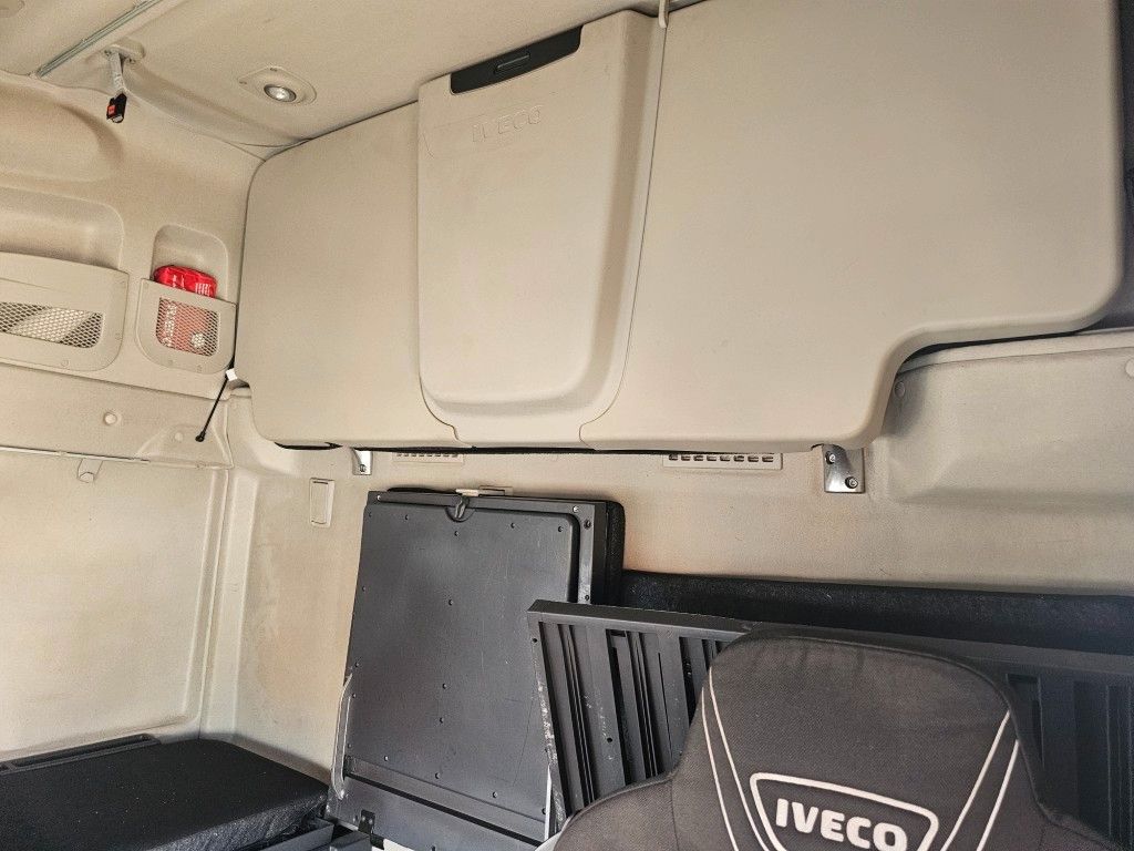 Fahrzeugabbildung Iveco 460 Hi Way, Standklima, Retarder, Euro 6