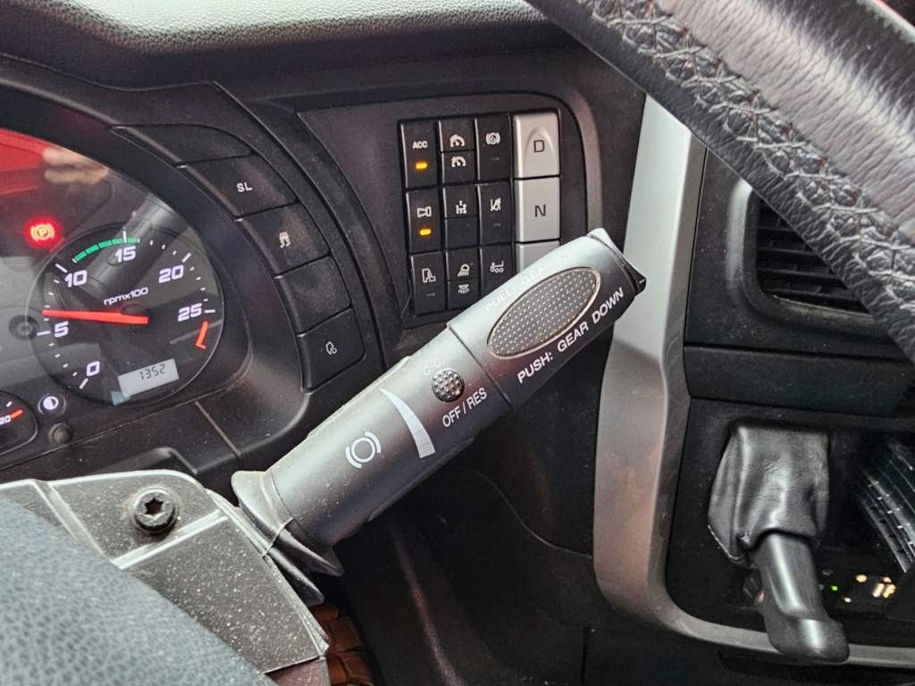 Fahrzeugabbildung Iveco 460 Hi Way, Standklima, Retarder, Euro 6