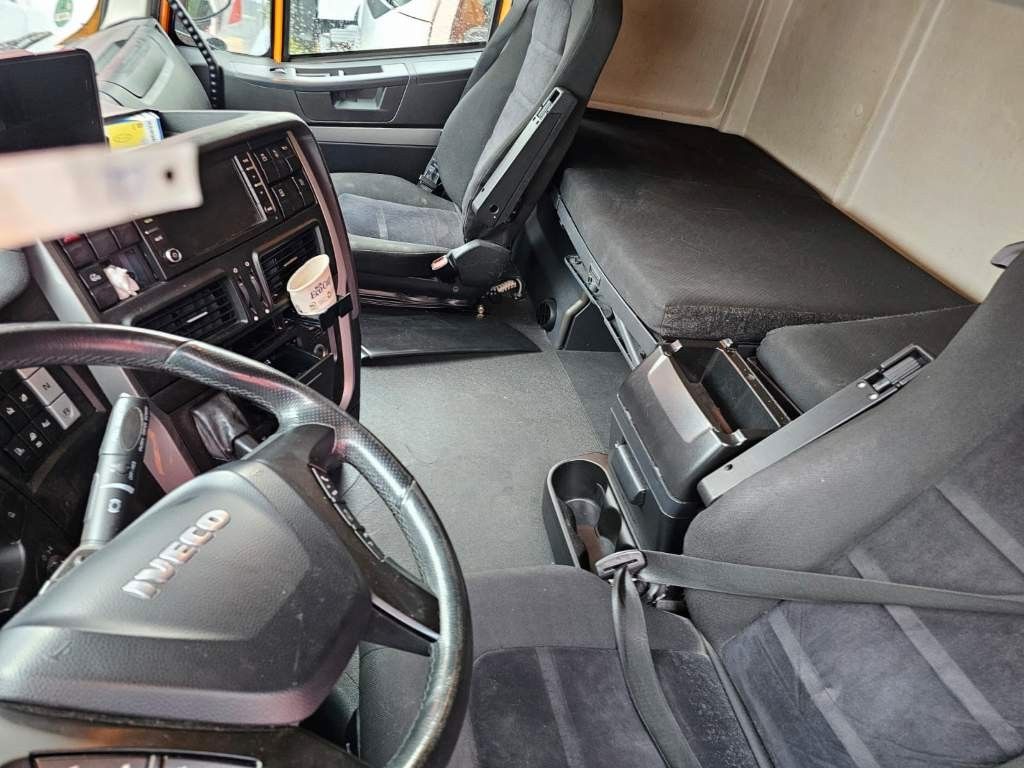 Fahrzeugabbildung Iveco 460 Hi Way, Standklima, Retarder, Euro 6