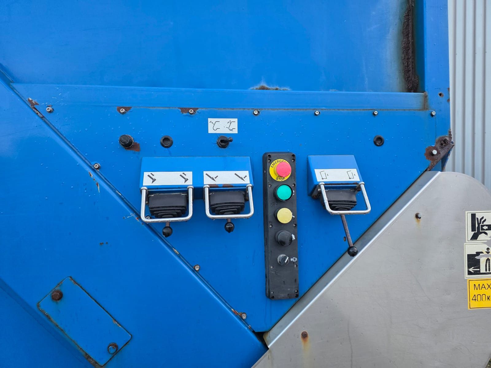 Fahrzeugabbildung Mercedes-Benz 2635 NTM 2 Kammern 12,6+6,2 cbm, Klima