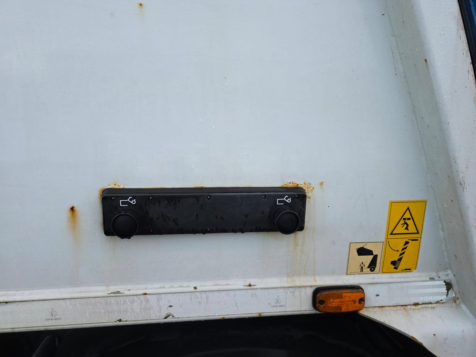 Fahrzeugabbildung Mercedes-Benz 2635 NTM 2 Kammern 12,6+6,2 cbm, Klima