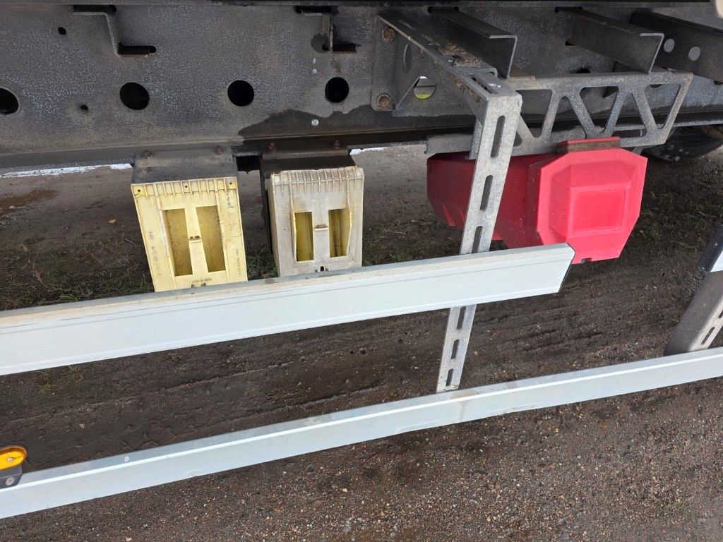 Fahrzeugabbildung DAF XF 510 BDF, ZF mit Brücks und Hänger+Brücke, ADR